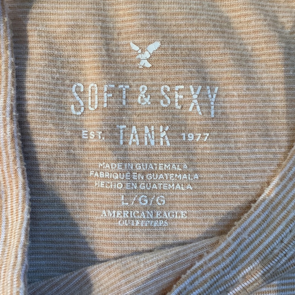 Yellow Soft & Sexy American Eagle tee - Picture 3 of 3